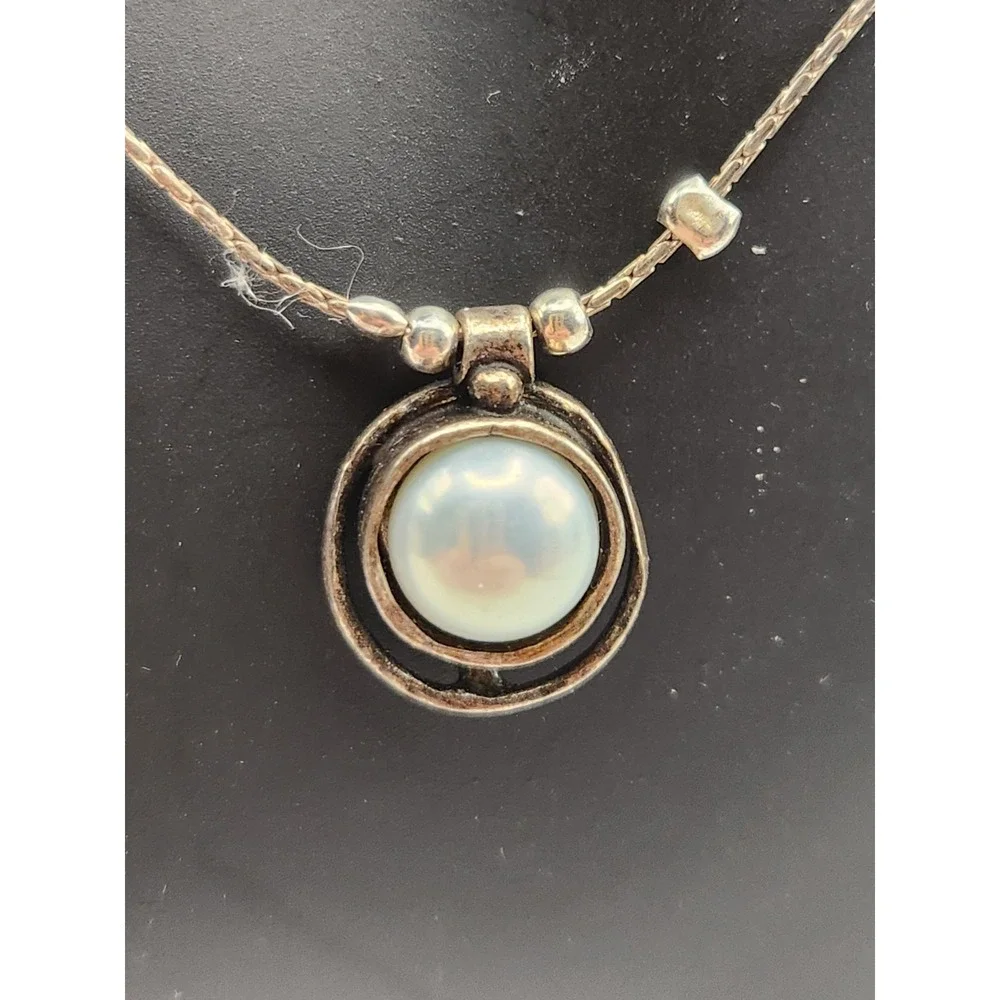 Hagar Satat Israel Sterling Silver 925 Pearl Station Necklace Pendant 17 Inch‎